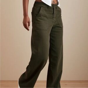 American Eagle Outfitters Super High-Rise Baggy Wide-Leg Jeans - Olive Green